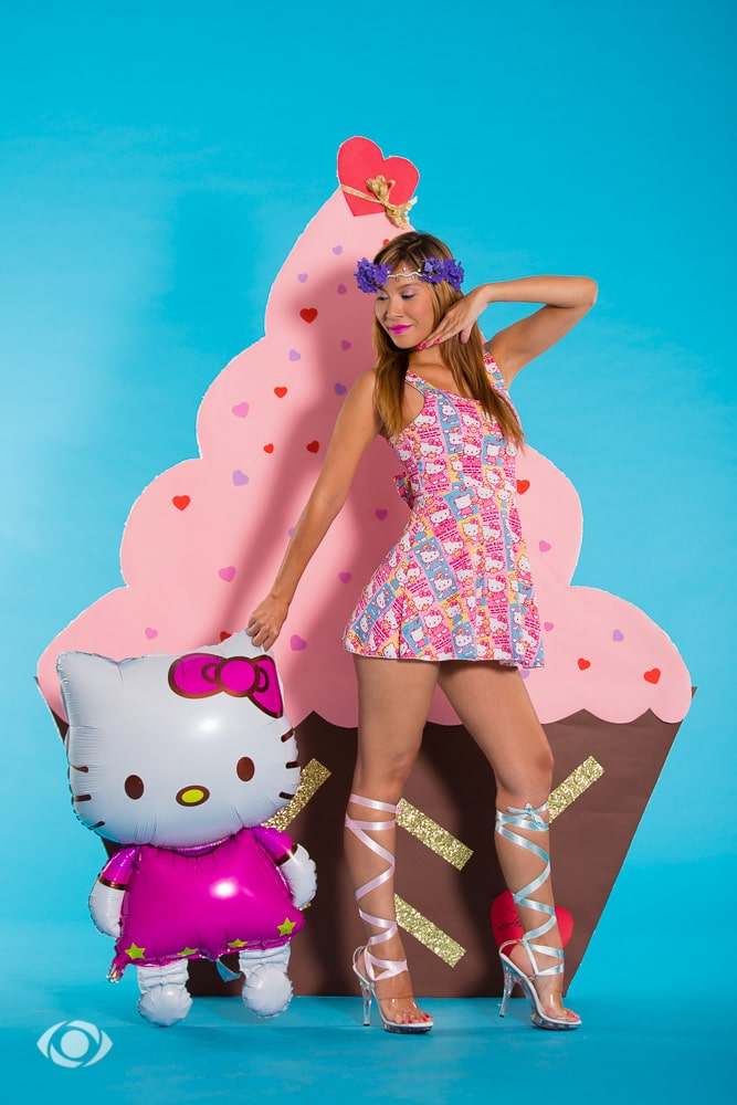 jenny suv femme genève modèle mannequin suisse maquilleuse danseuse cupcake hello kitty gourmandise